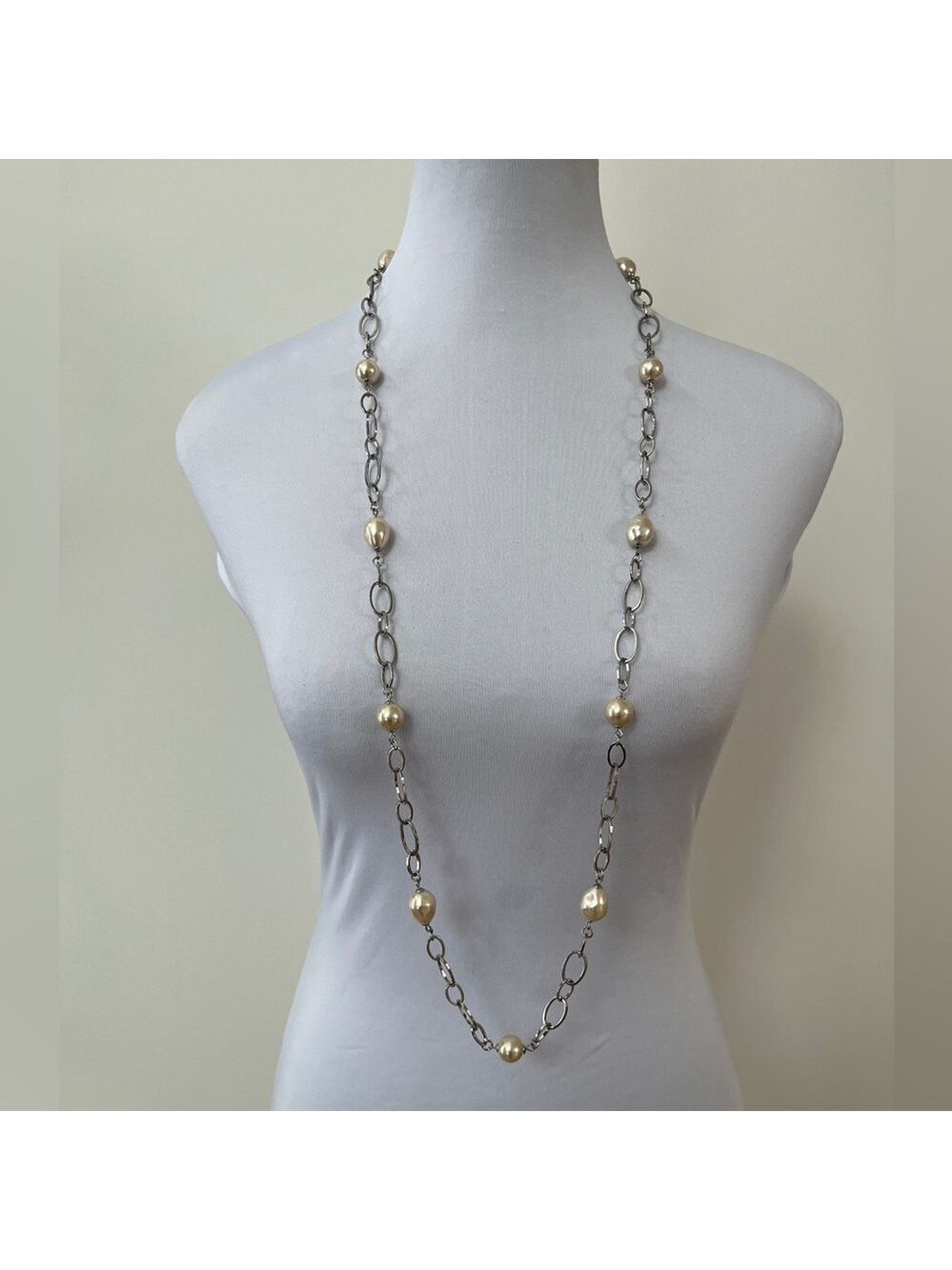 MEXX Necklace Faux Pearl Silver Tone Oval Link Long 40" Classic Timeless Chic
